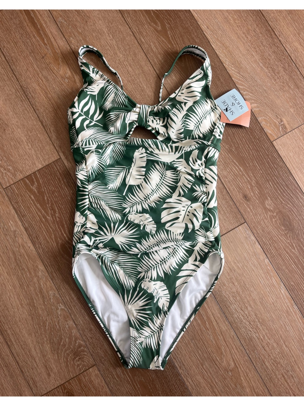 NWT Shade & Shore leafy green one piece swimsuit Size M 8-10 tummy control